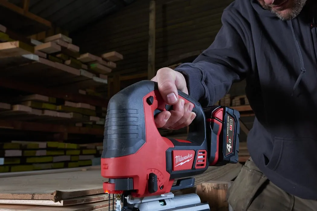 MILWAUKEE- M18™-BJS-402C -Scie Sauteuse Poignée 18V. (Pack) milwaukeebe-m18-bjs-402c-scie-sauteuse-18v 4