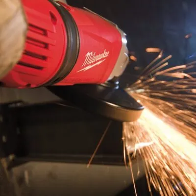 MILWAUKEE- AGVM 26-230 GEX DMS -Meuleuse AVS -2600W/220V milwaukeebe-agvm-26-230-gex-dms-meuleuse-220v