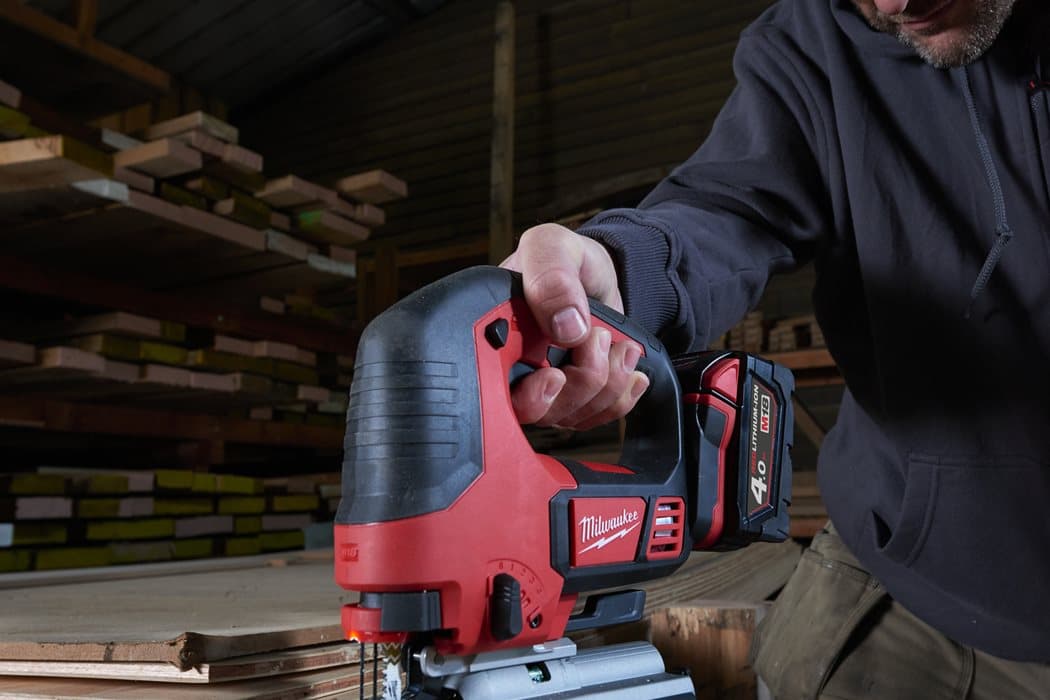 MILWAUKEE- M18™ – BJS-0 -M18™ Scie Sauteuse Poignée milwaukeebe-m18-bjs-0-m18-scie-sauteuse 4