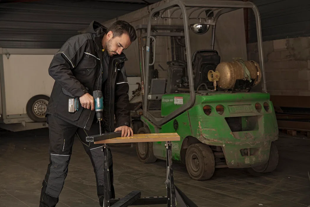 LMA -1369 Etabli -Pantalon Poches Genouillères 4