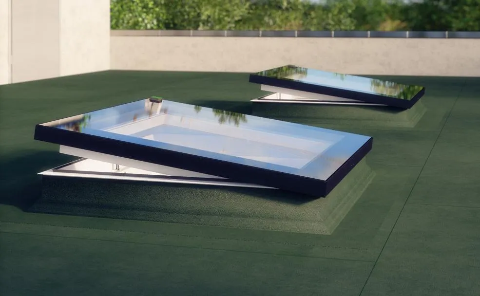 FAKRO -DMF, DEF Fenêtre Plane Ouvrable Carrée -Toit Plat